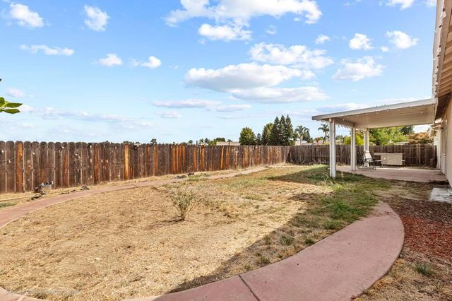 1877 Stabler Park Dr, Yuba City, CA 95993