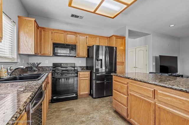 1877 Stabler Park Dr, Yuba City, CA 95993