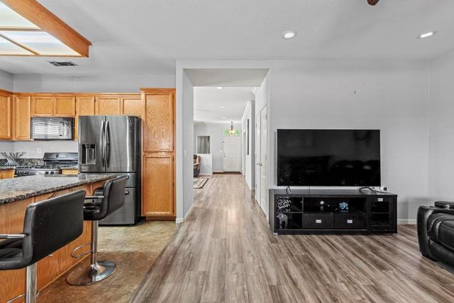 1877 Stabler Park Dr, Yuba City, CA 95993