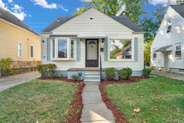 6235 Rosemont Avenue, Detroit, MI 48228