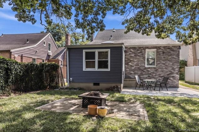 155 Carman Avenue, East Rockaway, NY 11518