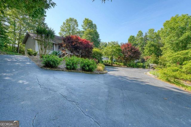 436 Long View Drive, Hiawassee, GA 30546