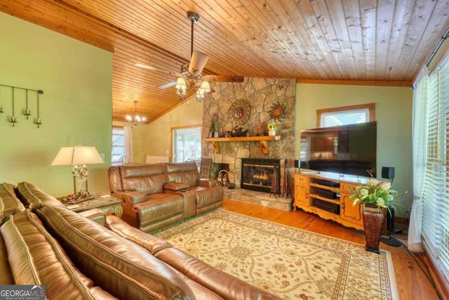 436 Long View Drive, Hiawassee, GA 30546