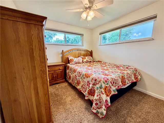 62 Observatory St, Manor, PA 15665