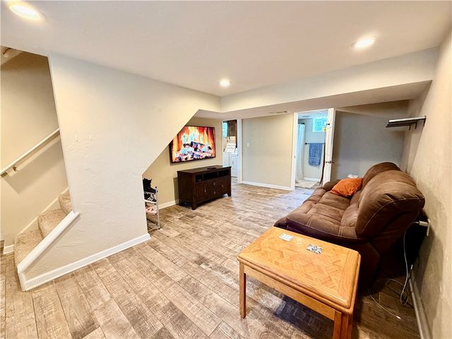 62 Observatory St, Manor, PA 15665