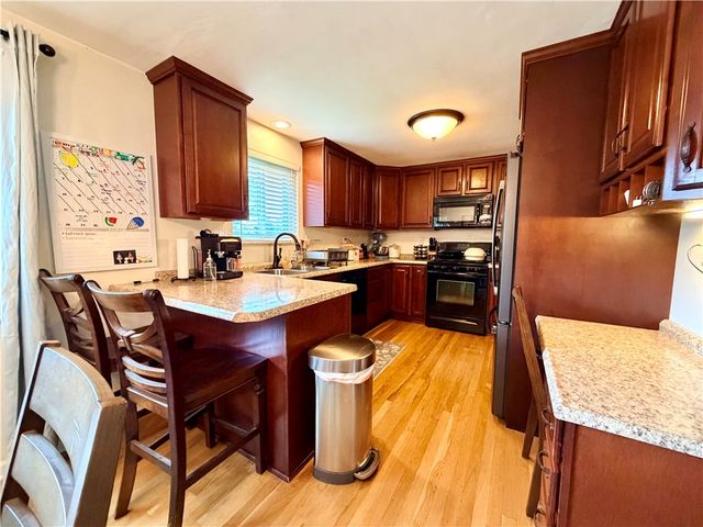 62 Observatory St, Manor, PA 15665