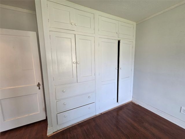 1103 S Hadden Avenue, El Reno, OK 73036