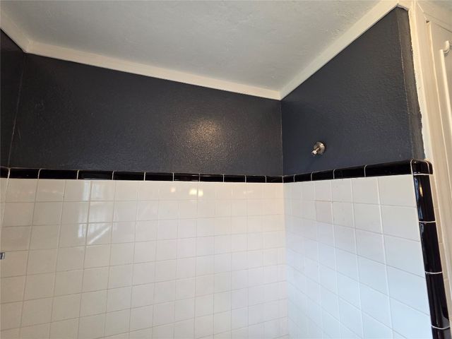 1103 S Hadden Avenue, El Reno, OK 73036
