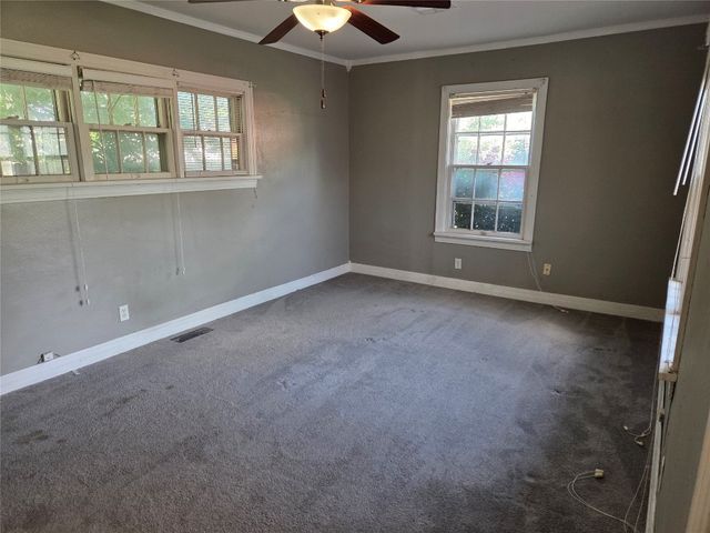 1103 S Hadden Avenue, El Reno, OK 73036