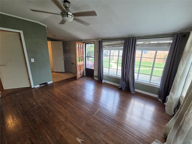 1103 S Hadden Avenue, El Reno, OK 73036