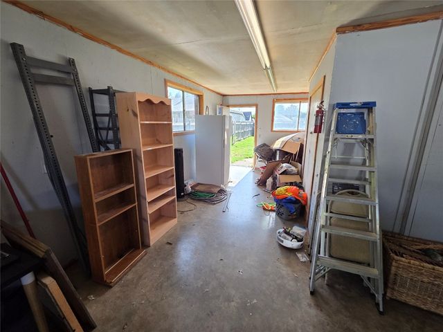 1103 S Hadden Avenue, El Reno, OK 73036