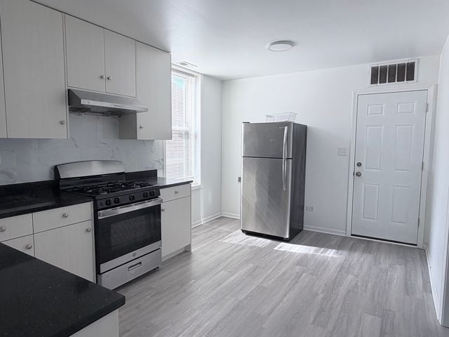 3038 S Emerald Street 2, Chicago, IL 60608