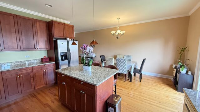 4505 S Drake Avenue, Chicago, IL 60632