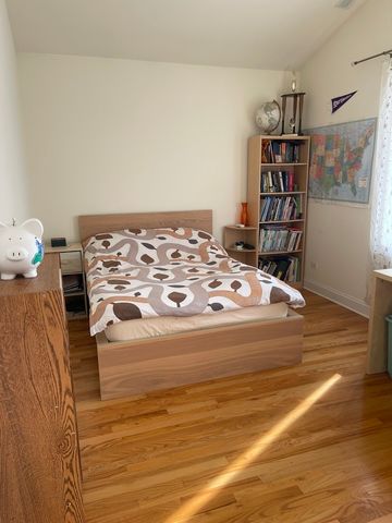 4505 S Drake Avenue, Chicago, IL 60632