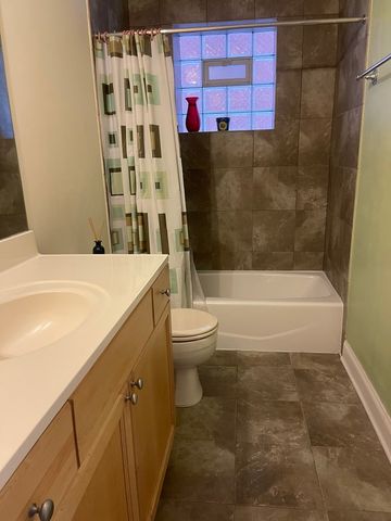 4505 S Drake Avenue, Chicago, IL 60632