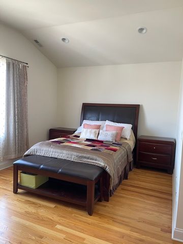 4505 S Drake Avenue, Chicago, IL 60632