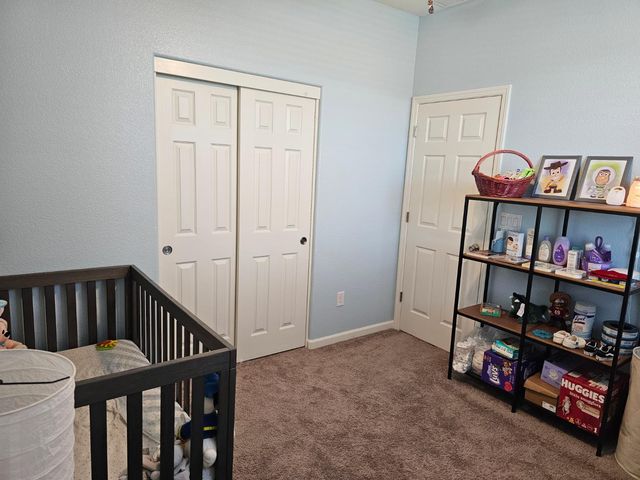 7708 Path Dr, Hughson, CA 95326