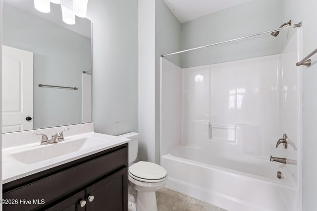 359 Hanover Lakes Drive, Wilmington, NC 28401