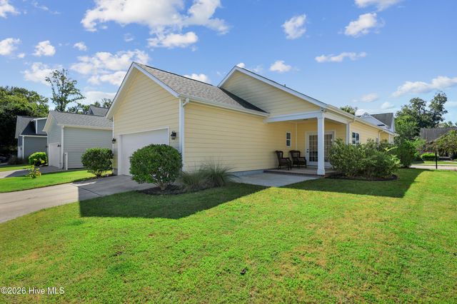 359 Hanover Lakes Drive, Wilmington, NC 28401