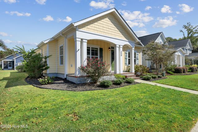 359 Hanover Lakes Drive, Wilmington, NC 28401