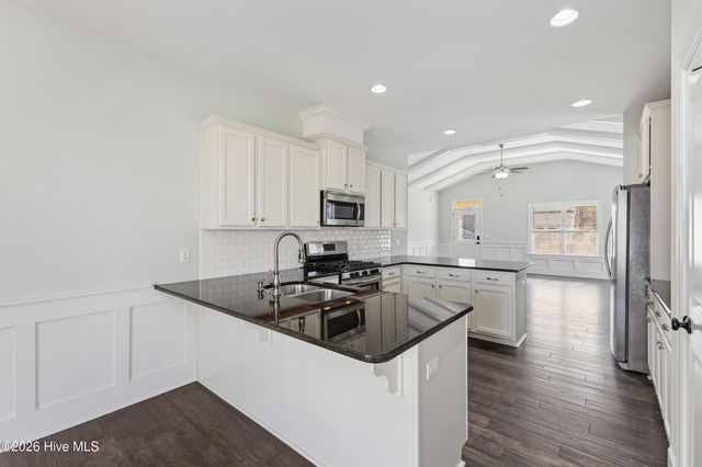 359 Hanover Lakes Drive, Wilmington, NC 28401