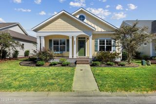 359 Hanover Lakes Drive, Wilmington, NC 28401