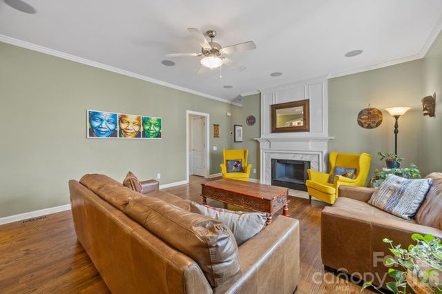 2828 Peverell Lane, Charlotte, NC 28270