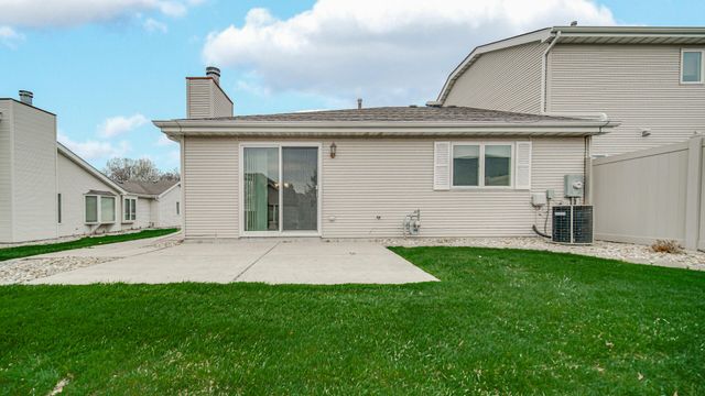 411 W Deerpath Drive W, Schererville, IN 46375