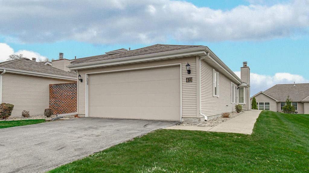 411 W Deerpath Drive W, Schererville, IN 46375