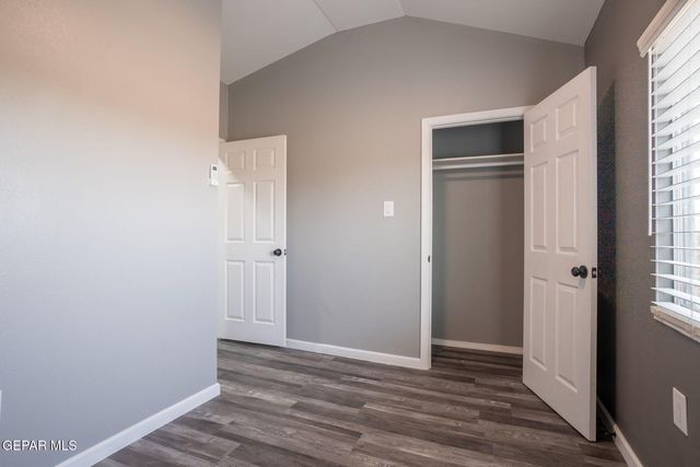 8335 Roseway Drive 2, El Paso, TX 79907