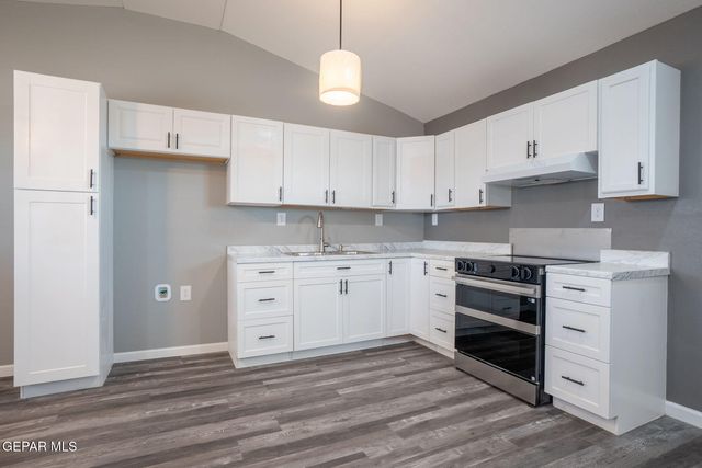8335 Roseway Drive 2, El Paso, TX 79907