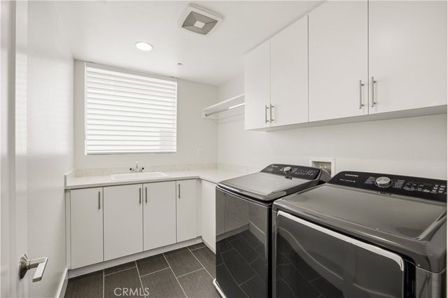 108 Rockefeller, Irvine, CA 92612