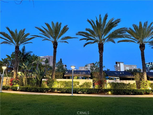 108 Rockefeller, Irvine, CA 92612