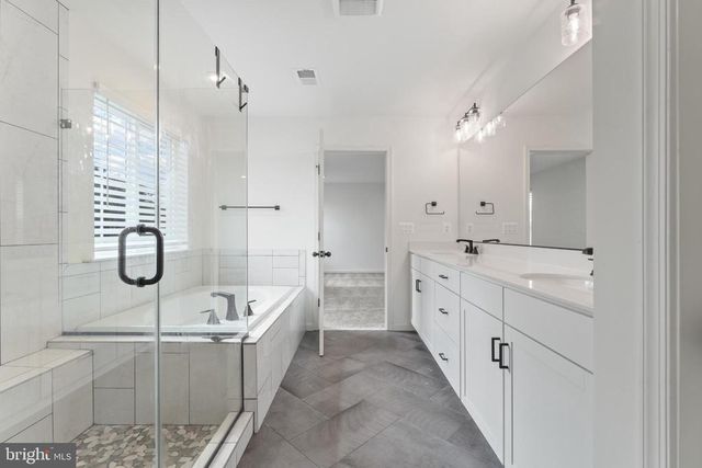 5508 REDGUM LN, Fredericksburg, VA 22407