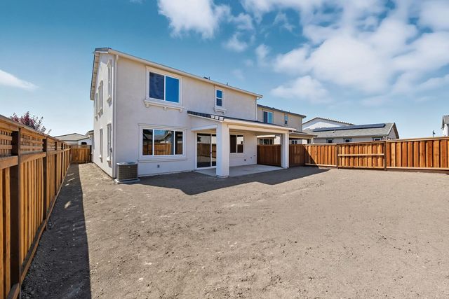 4677 Strandberg Ave, Lathrop, CA 95330