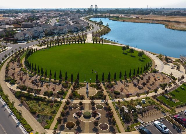 4677 Strandberg Ave, Lathrop, CA 95330