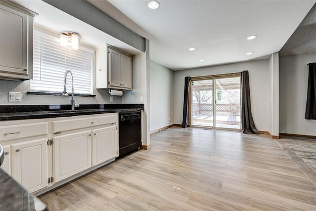 16929 Cedarwood Drive, Edmond, OK 73012