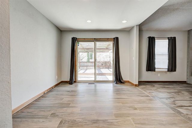 16929 Cedarwood Drive, Edmond, OK 73012