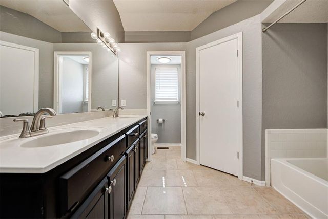 16929 Cedarwood Drive, Edmond, OK 73012