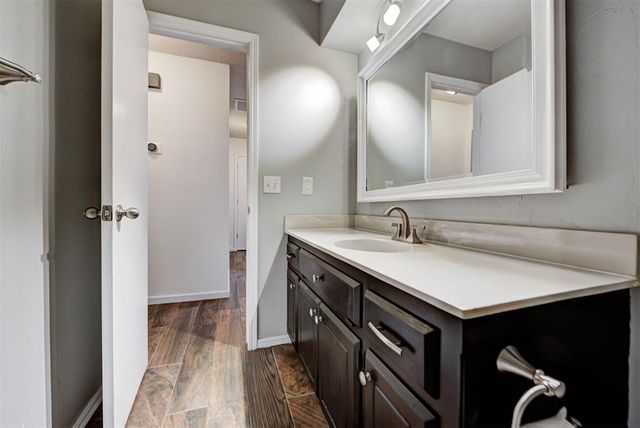 16929 Cedarwood Drive, Edmond, OK 73012