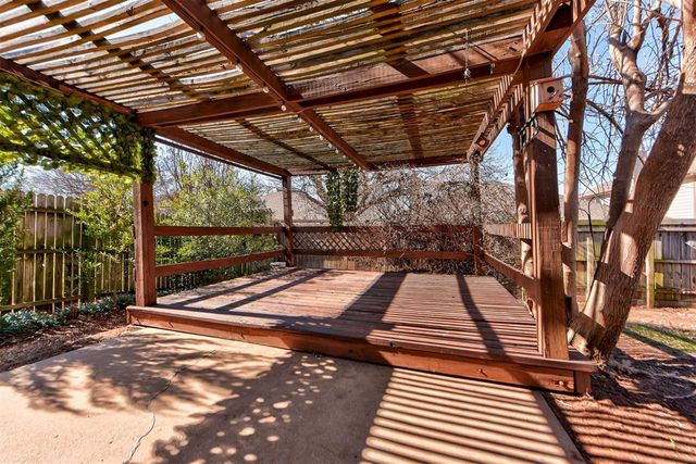 16929 Cedarwood Drive, Edmond, OK 73012