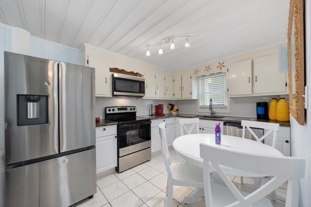 302 46th Ave. N, North Myrtle Beach, SC 29582