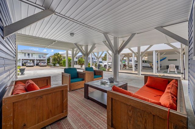 302 46th Ave. N, North Myrtle Beach, SC 29582