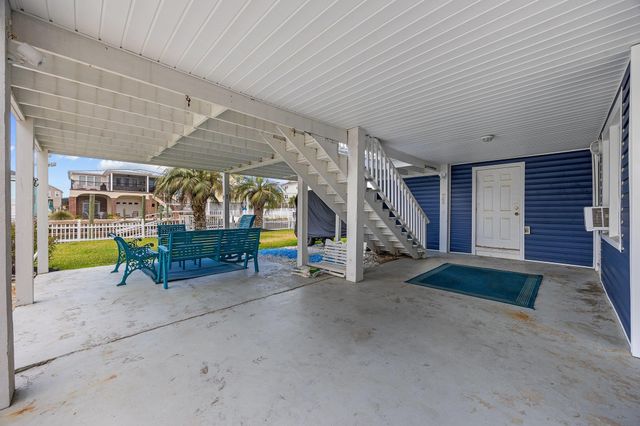 302 46th Ave. N, North Myrtle Beach, SC 29582