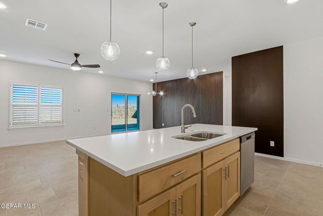 12705 Fredericksberg Avenue, El Paso, TX 79928