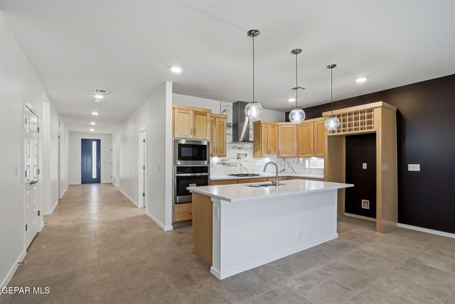 12705 Fredericksberg Avenue, El Paso, TX 79928