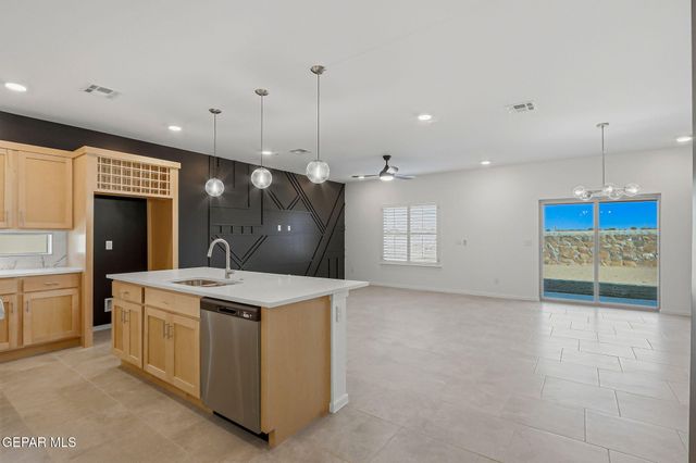 12705 Fredericksberg Avenue, El Paso, TX 79928