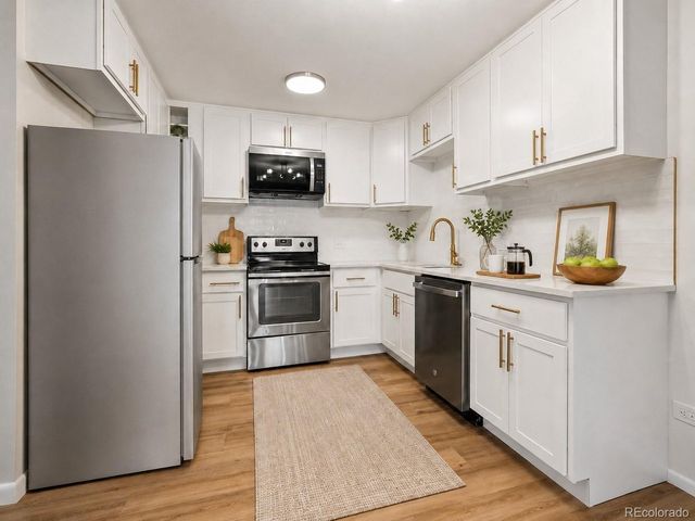 675 S Alton Way 9C, Denver, CO 80247