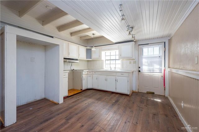 209 Huisache Avenue, Rio Hondo, TX 78583