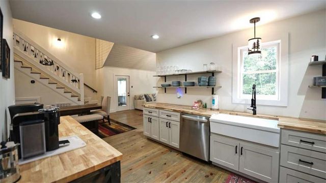237 Chestnut Gap Road, Blue Ridge, GA 30513